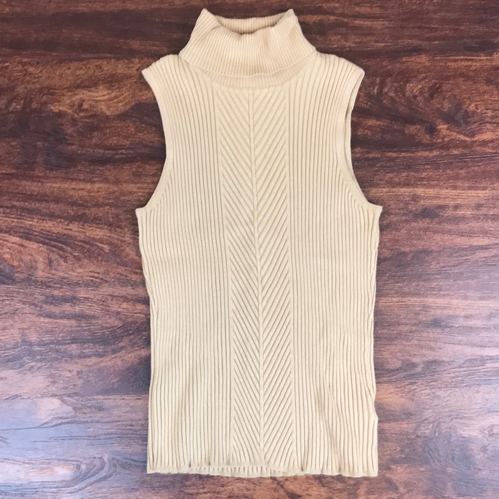 Ribbed knit turtle neck tank top